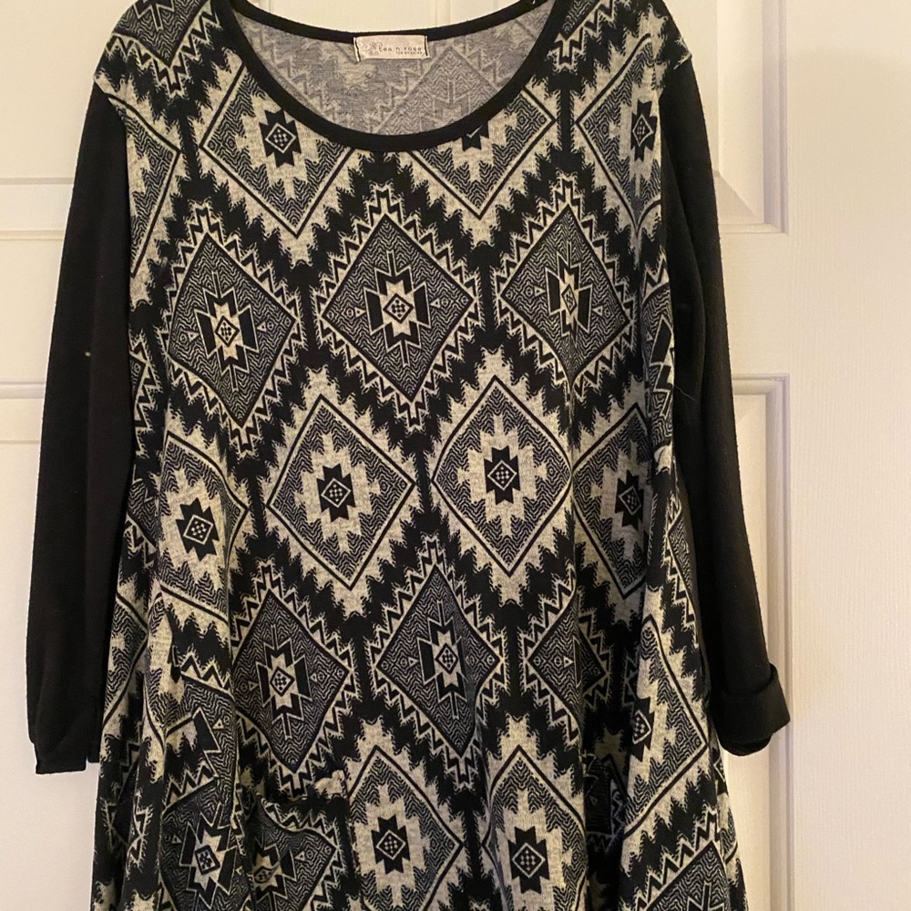Tribal print black and navy top